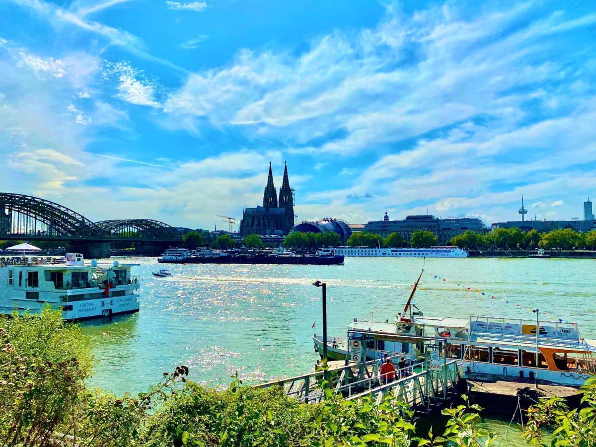 The Suite Koln Bagian luar foto