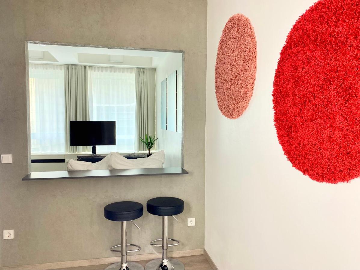 The Suite Koln Bagian luar foto