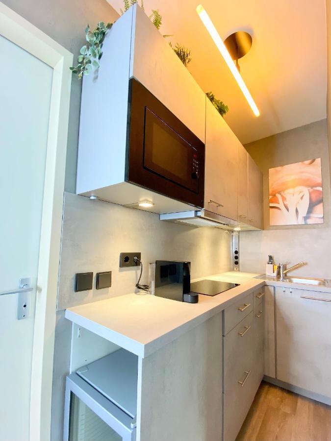 The Suite Koln Bagian luar foto
