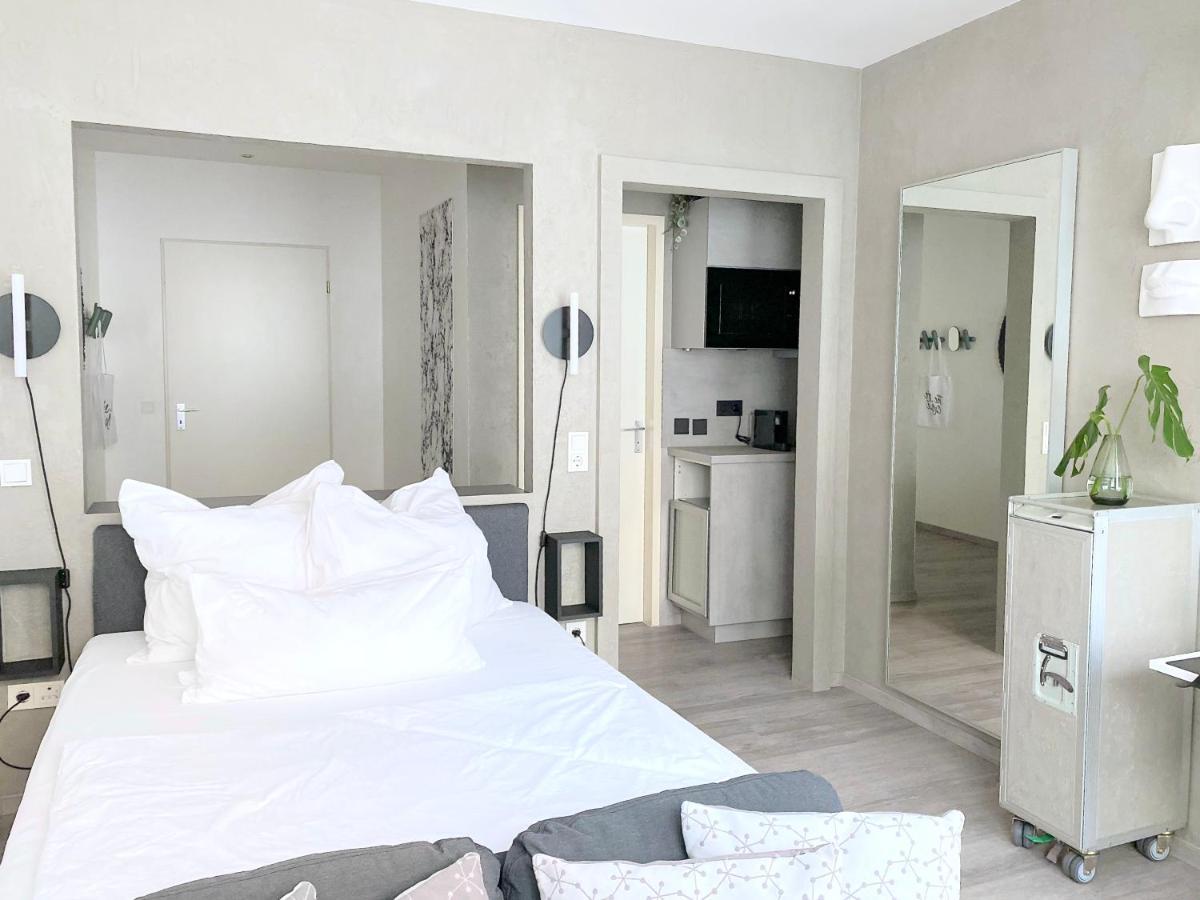 The Suite Koln Bagian luar foto